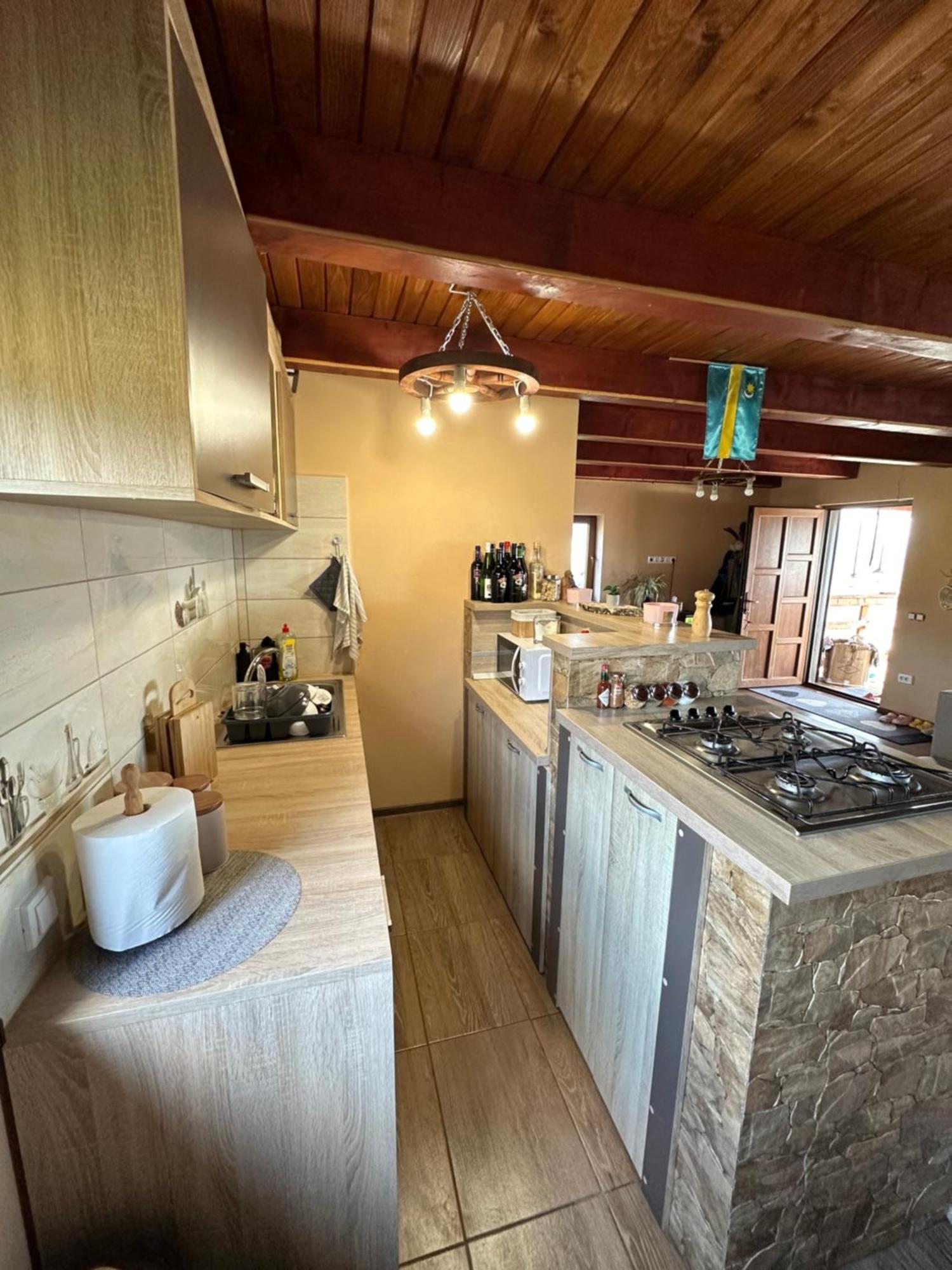 K&N Vendeghaz Villa Voslobeni Buitenkant foto